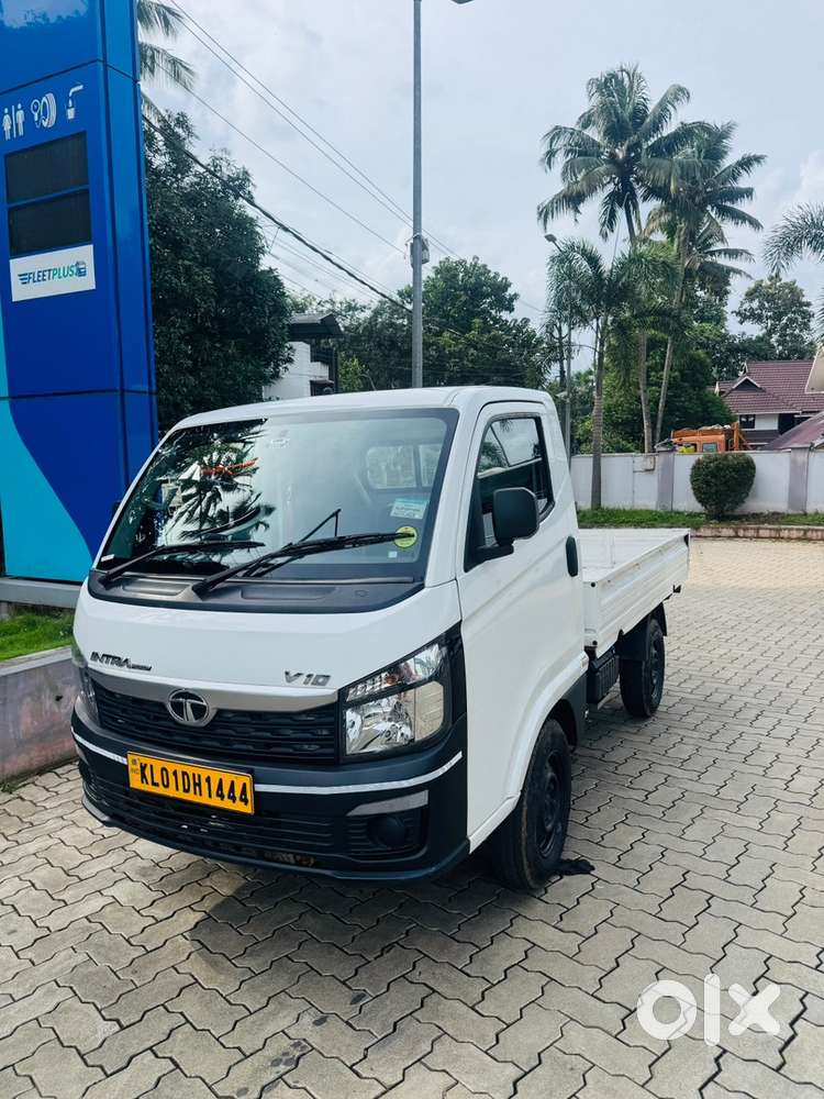 2025 TATA INTRA V-10 GOLD
