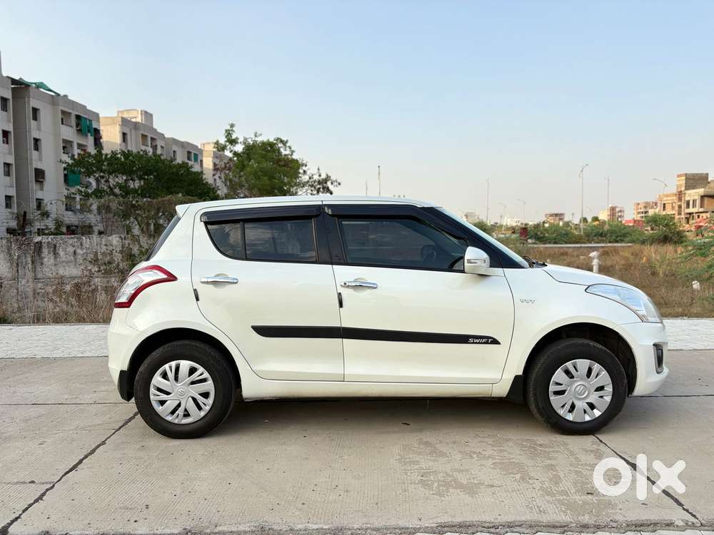 Maruti Suzuki Swift Vxi 1.2 Abs Bs-iv, 2015, Petrol