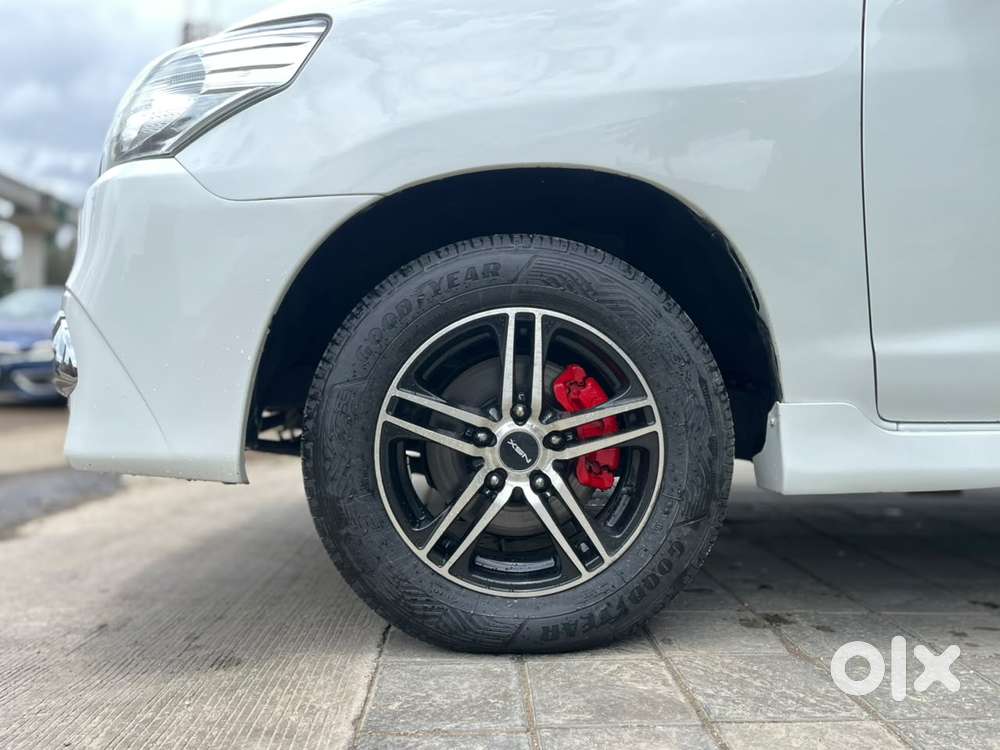 Toyota Innova 2.0 E, 2009, Petrol