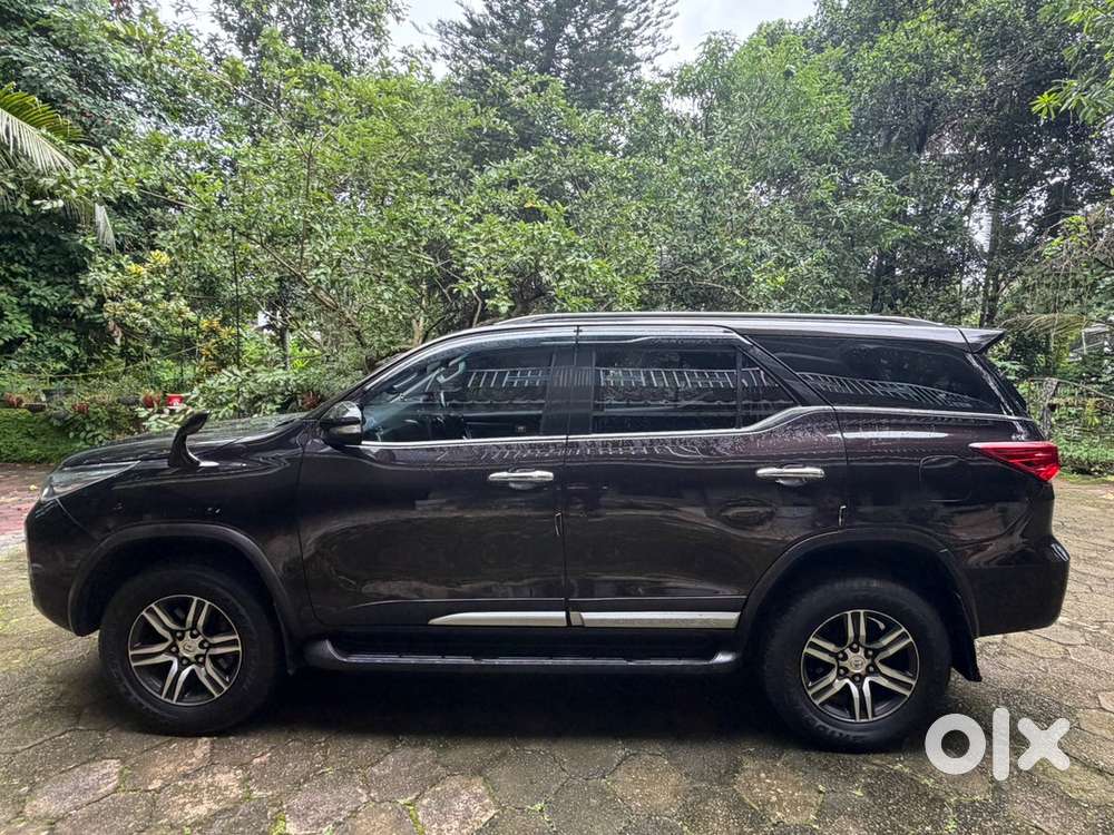 Toyota Fortuner Diesel At 2016