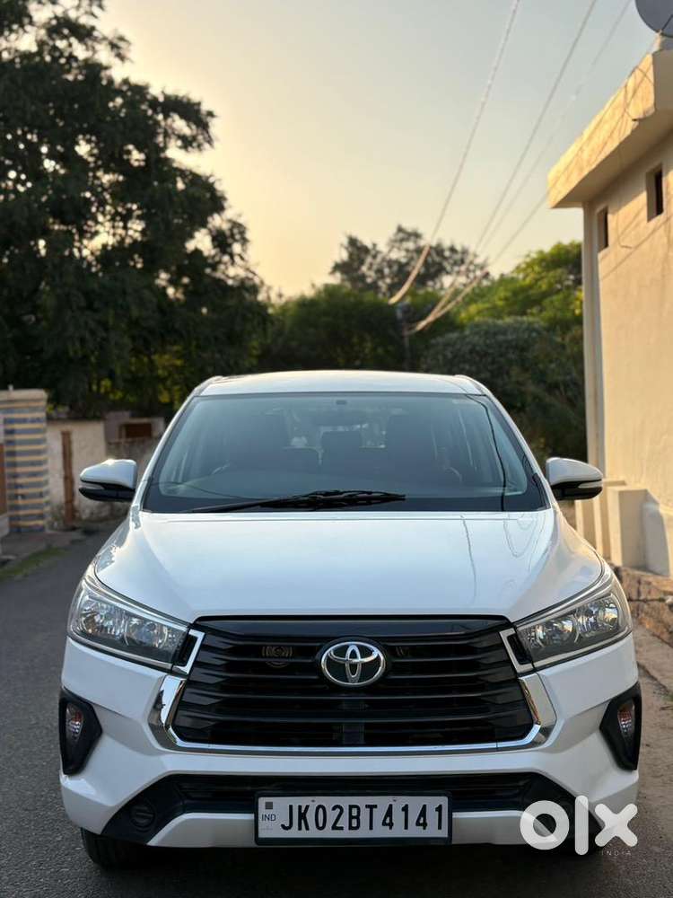 Toyota Innova Crysta 2017 Diesel Well Maintained