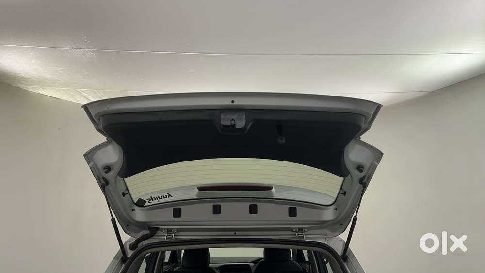 Volkswagen Taigun Topline 1.0 Tsi At (electric Seats), 2022, Petrol