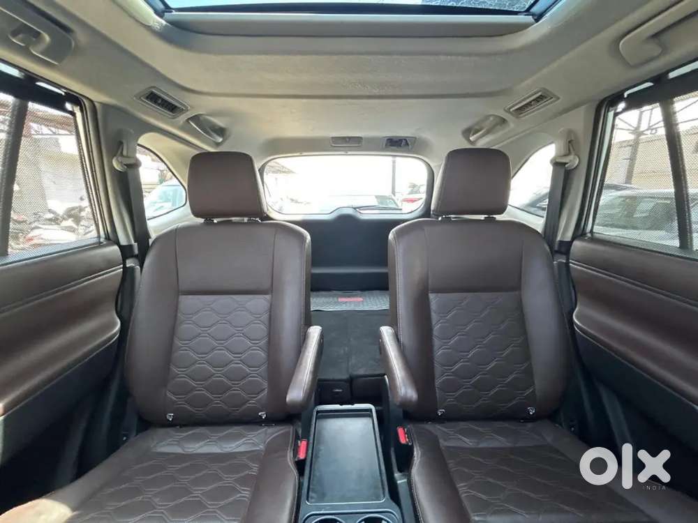 Toyota Innova Hycross 2023 Petrol 96000 Km Driven