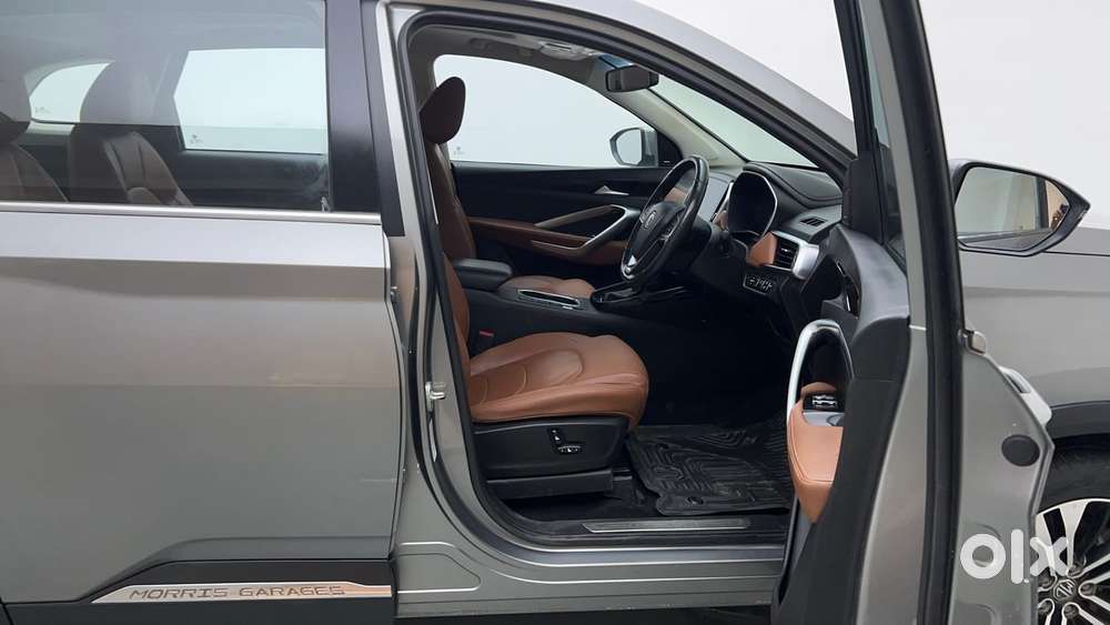 Mg Hector Plus 1.5 Sharp Turbo Cvt 6 Str, 2022, Petrol