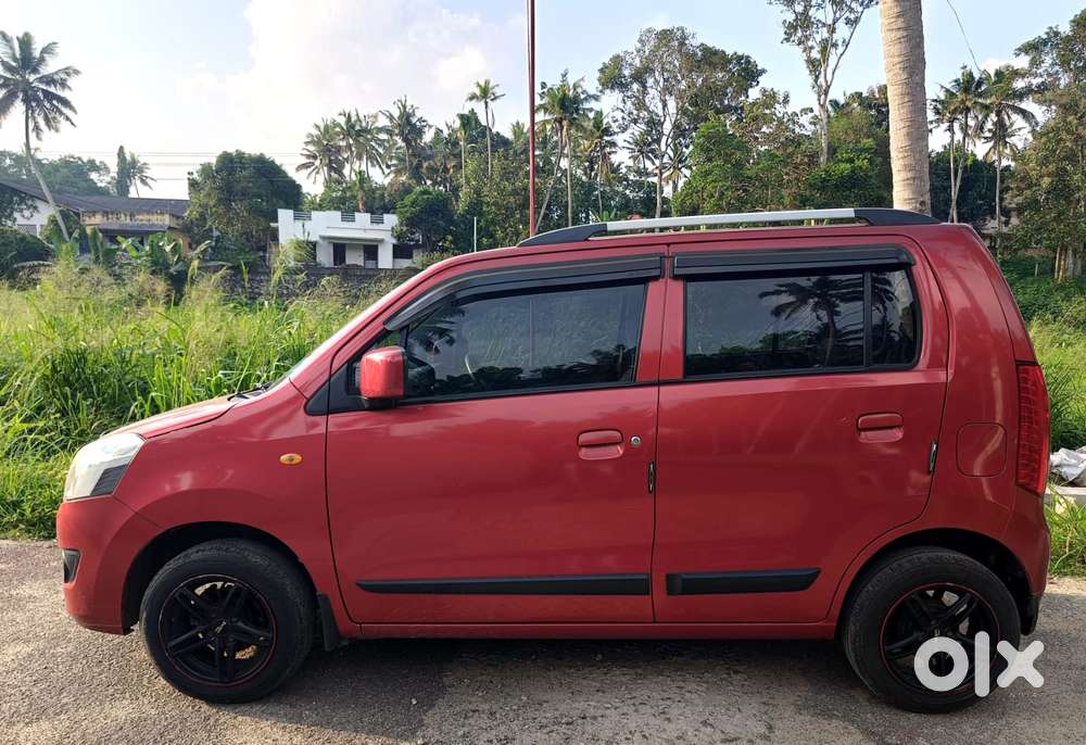 Maruti Suzuki Wagon R 1.0 Vxi Amt, 2016, Petrol