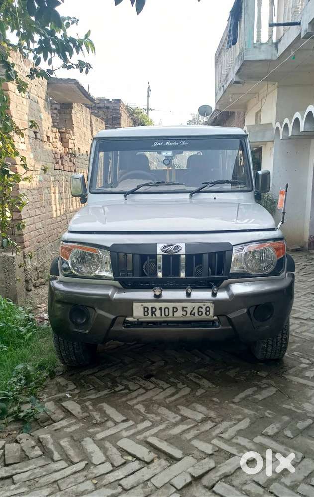 Model-29 August 2011  Di Bolero