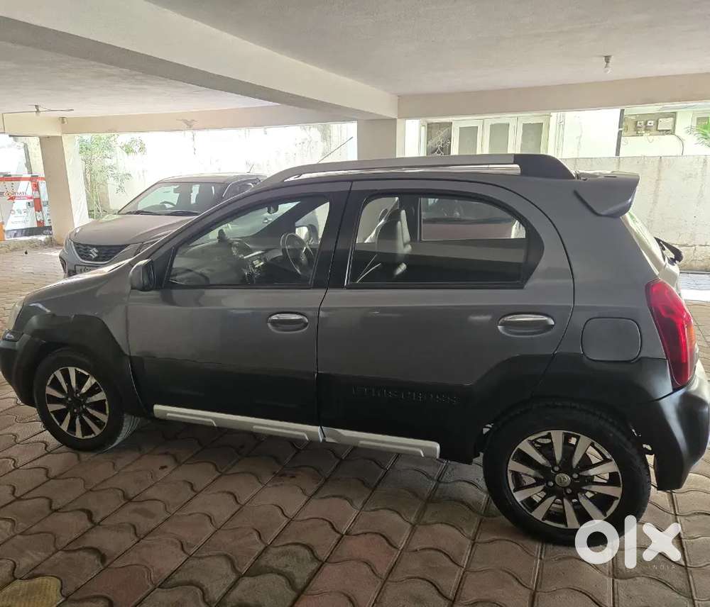 Toyota Etios Cross 2014