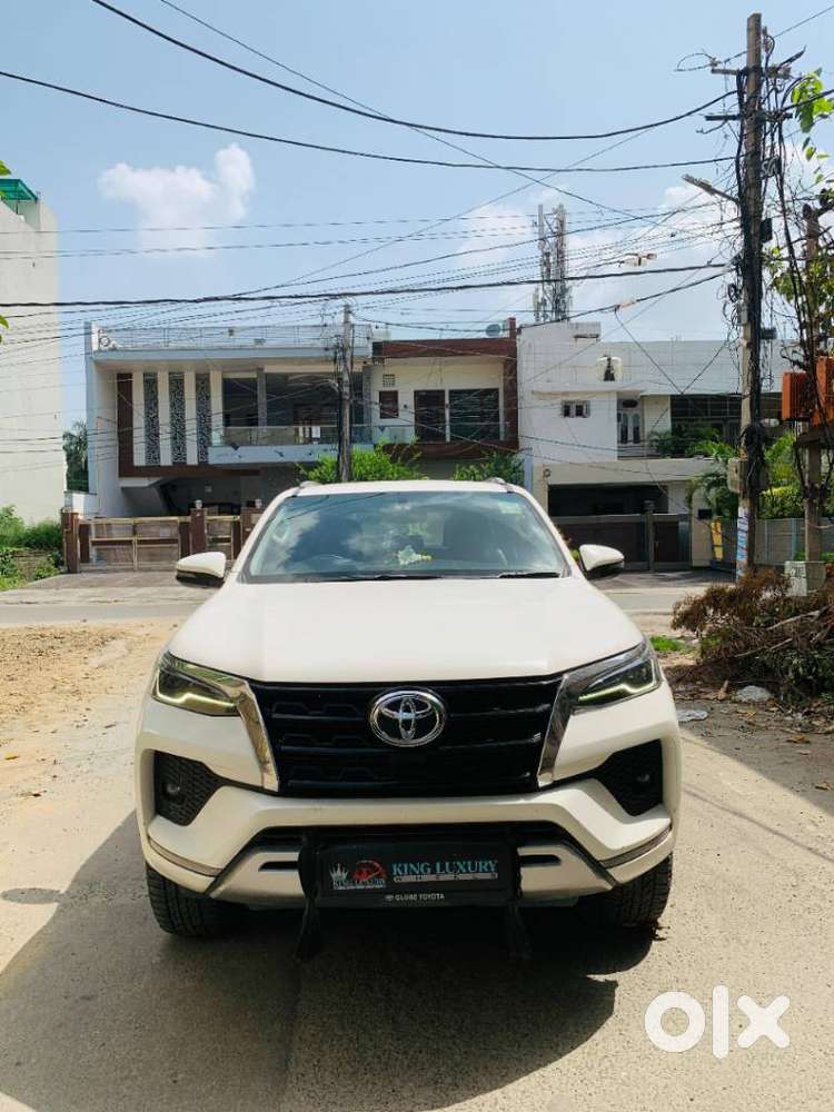 Toyota Fortuner 4x2 At 2.8 Diesel, 2021, Diesel