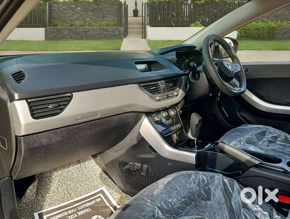 Tata Nexon 1.2 Revotron Xma Amt (s), 2023, Petrol