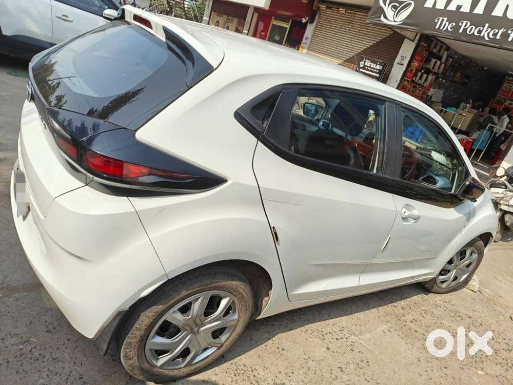 Tata Altroz 1.2 Xm, 2022, Petrol