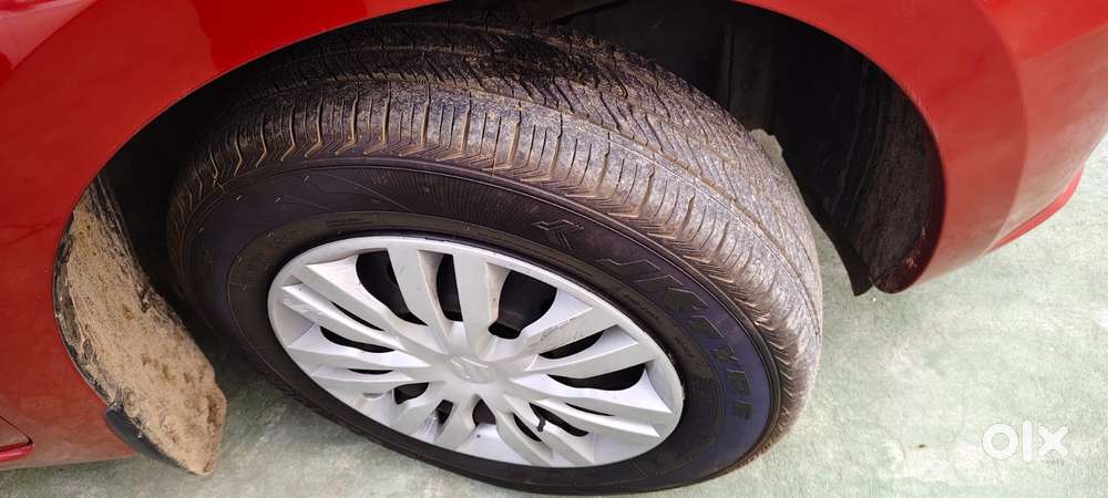 Maruti Suzuki Dzire 1.2 Vxi, 2022, Petrol