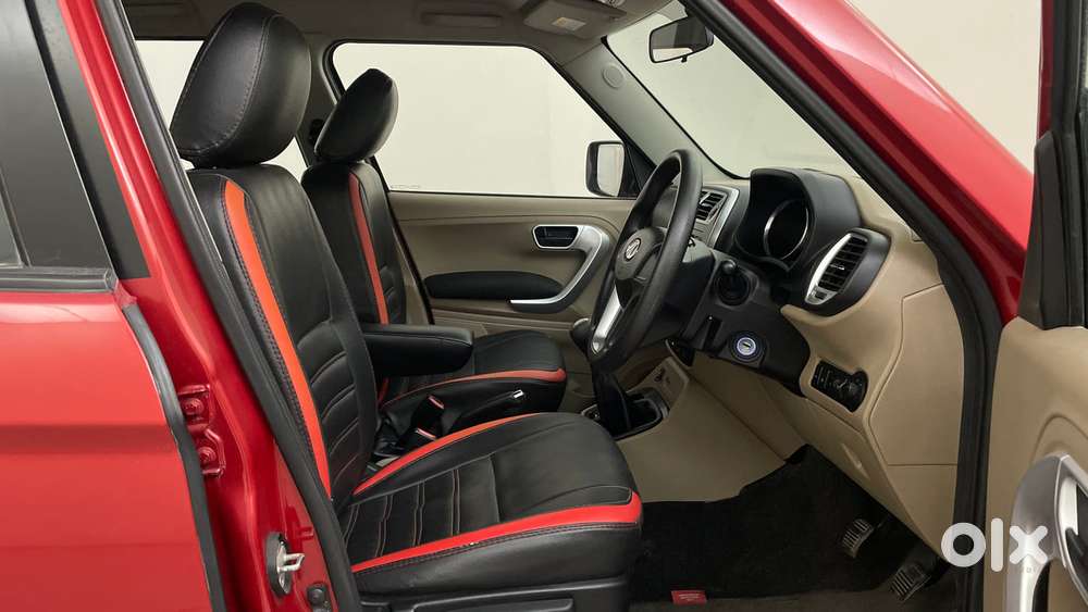 Mahindra Tuv 300 T10, 2017, Diesel