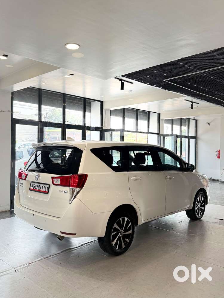 Toyota Innova Crysta 2.4 G Mt, 2016, Diesel
