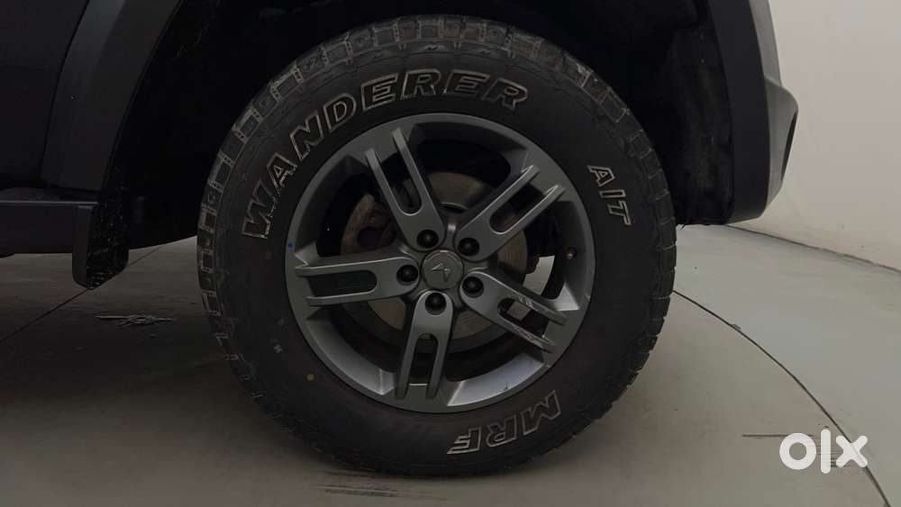 Mahindra Thar 2.0 Lx Hard Top Petrol At 4 Rwd, 2022, Petrol
