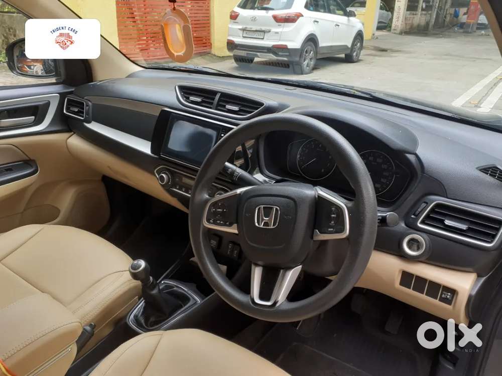 Honda Amaze 2nd Gen Vx, 2022, Petrol