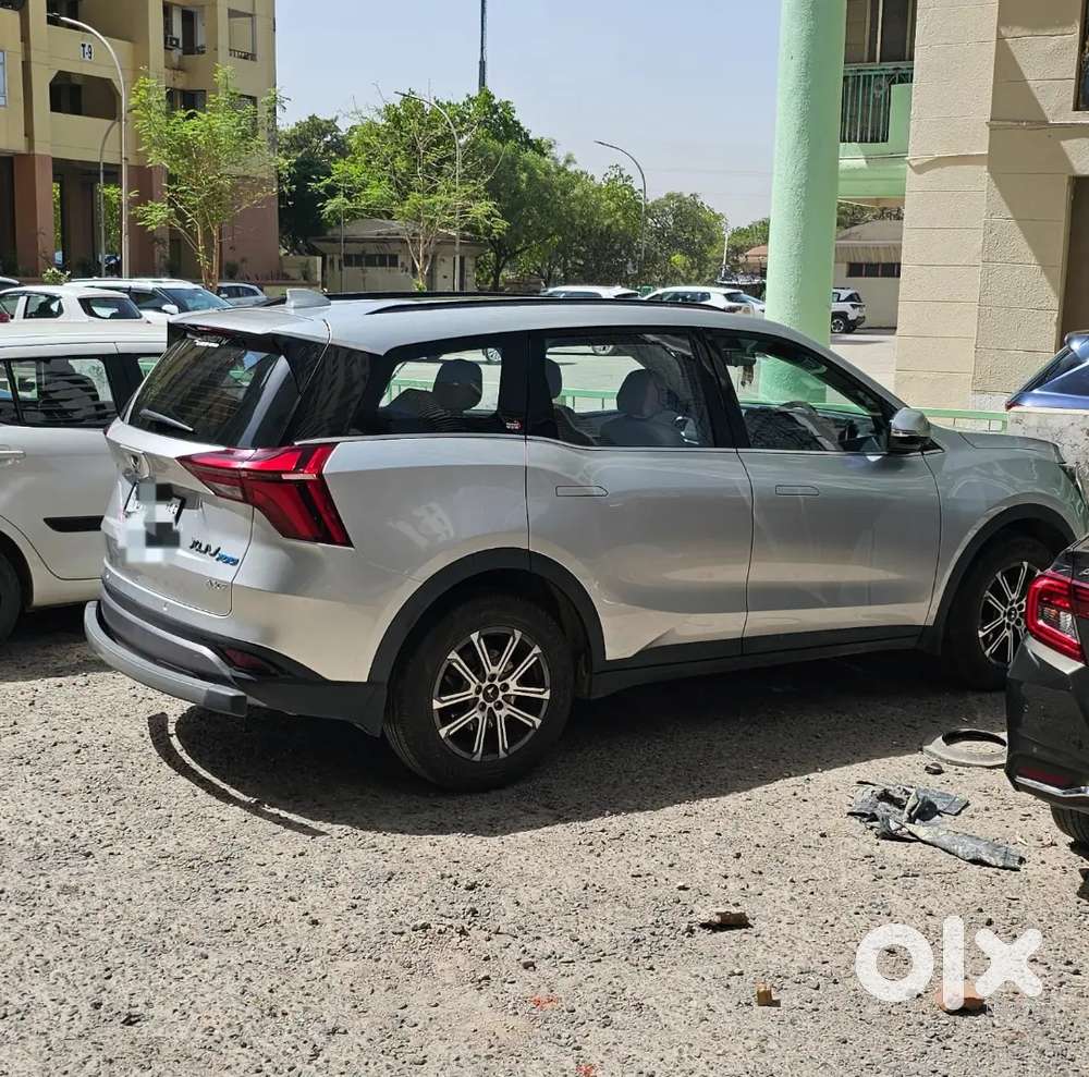 Mahindra Xuv700 Ax7 Petrol At 31-aug- 2024, Pb10, Only 12000 Kms Done
