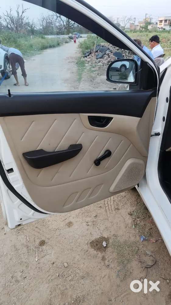 Hyundai Eon 2014 Cng & Hybrids Well Maintained