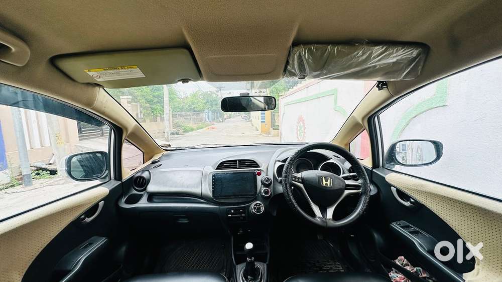 Honda Jazz Petrol 2011, Neat Condition Vechile, New Tyres And Serviced