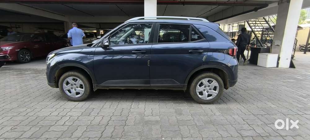 Hyundai Venue S Plus Mt 1.2 Kappa, 2022, Petrol