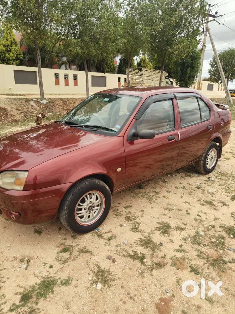 Ford Ikon 2009