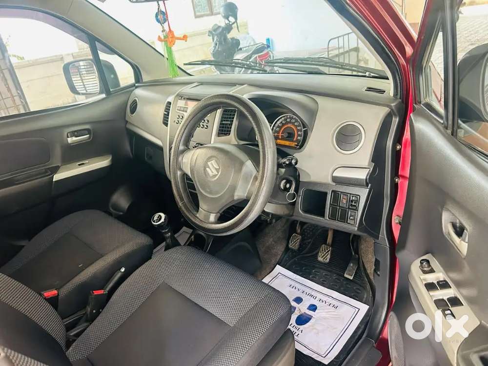 Showroom Quality M.wagonr2011,2nd Own,maroon Color,very Good Condition