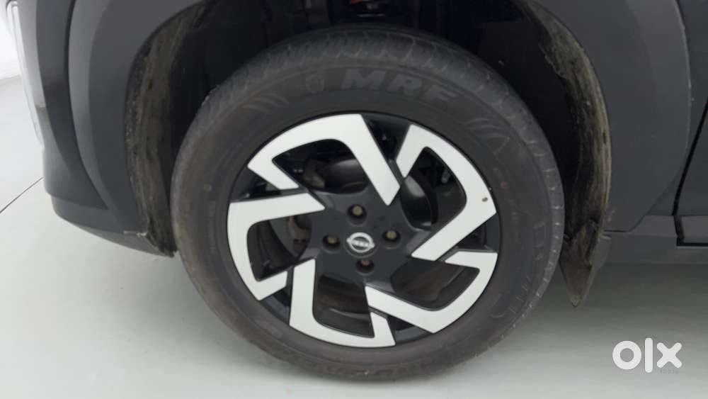 Nissan Magnite 1.0 Xv Premium Turbo Cvt, 2022, Petrol