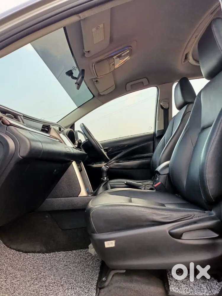 Toyota Innova Crysta 2017