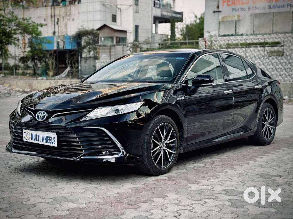 Toyota Camry Hybrid, 2024, Petrol