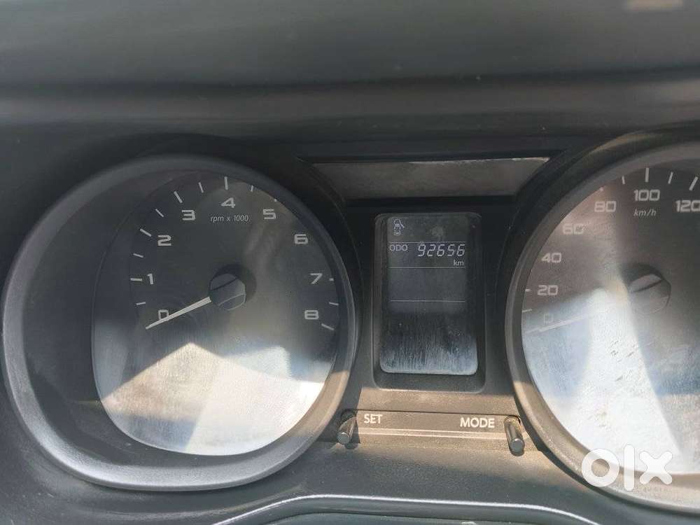 Tata Nexon 1.5 Revotorq Xt, 2018, Diesel