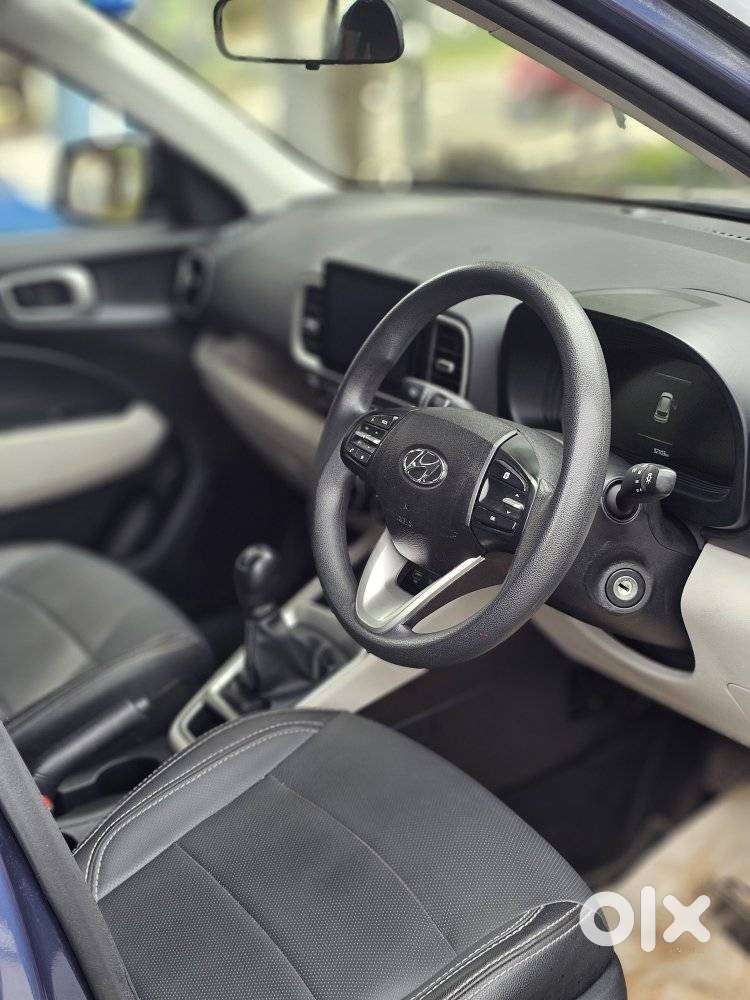 Hyundai Venue S 1.2 Petrol, 2022, Petrol