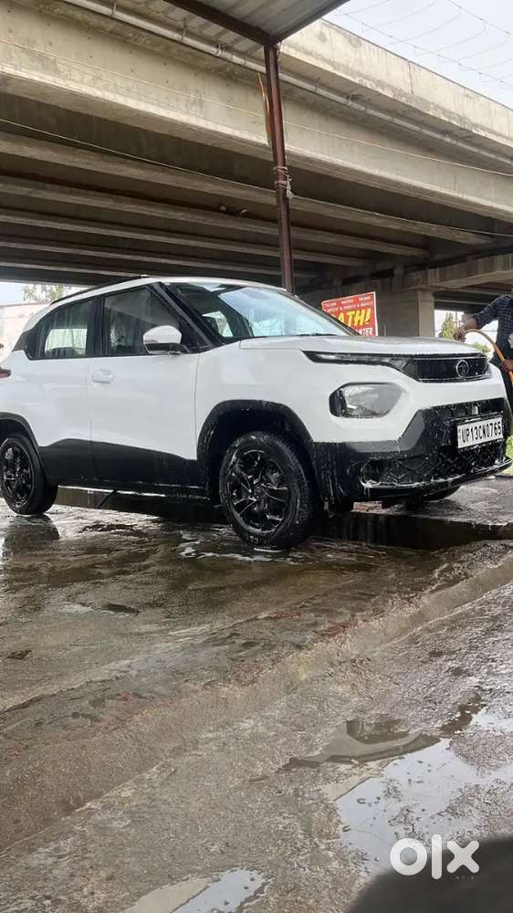 Tata Punch Icng Adventure Mt With Cng And Sunroof