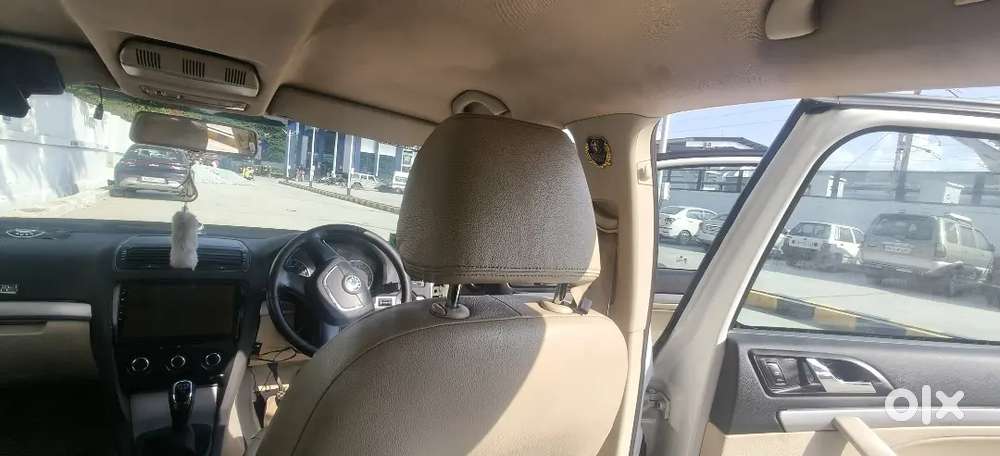 Skoda Laura 2.0 Ambiente 2012