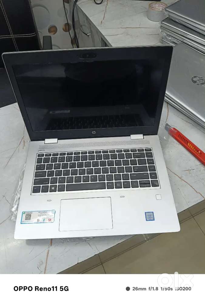 Hp cor i5 8the ram 8 SSD 256 gb win 11