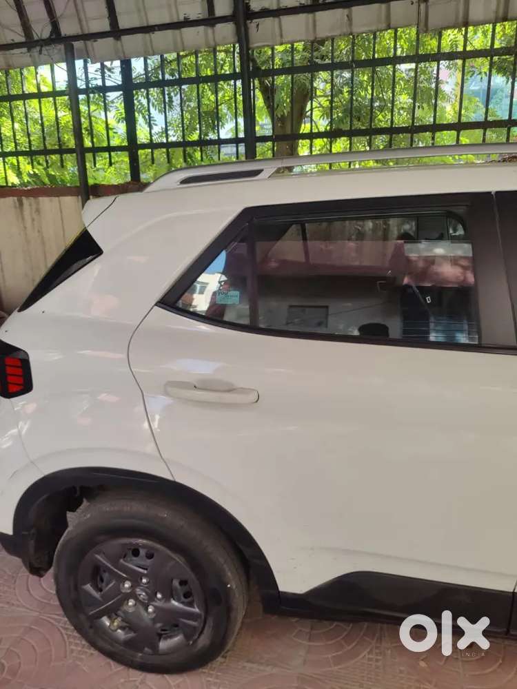 Hyundai Venue 2024 Petrol Good Condition