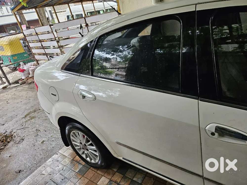 Fiat Linea Emotion Dec-2012 Petrol