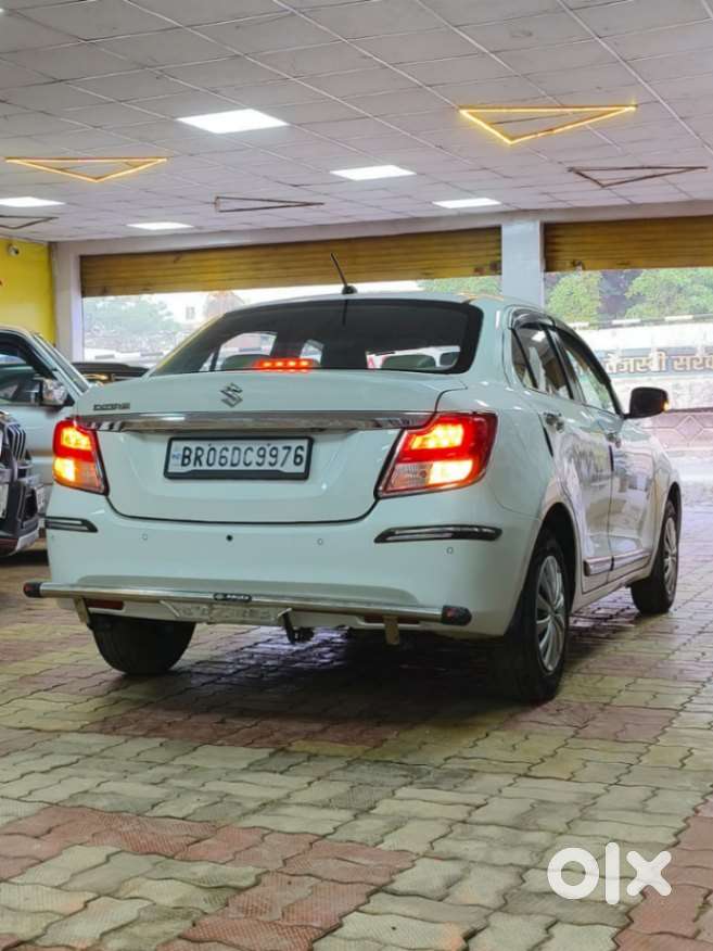 Maruti Suzuki Dzire 1.2 Vxi, 2023, Petrol