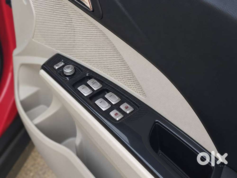 Mahindra Xuv300 W8 (o) 1.5 Diesel Amt, 2021, Diesel