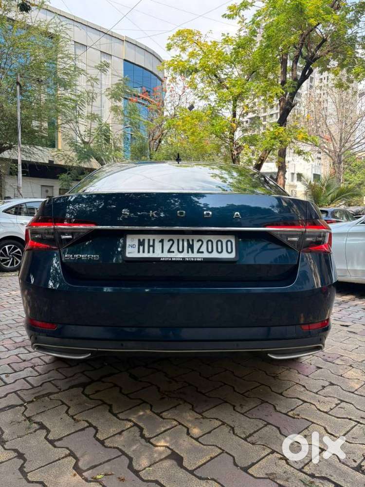 Skoda Superb 2.0 L&k Tsi At, 2022, Petrol