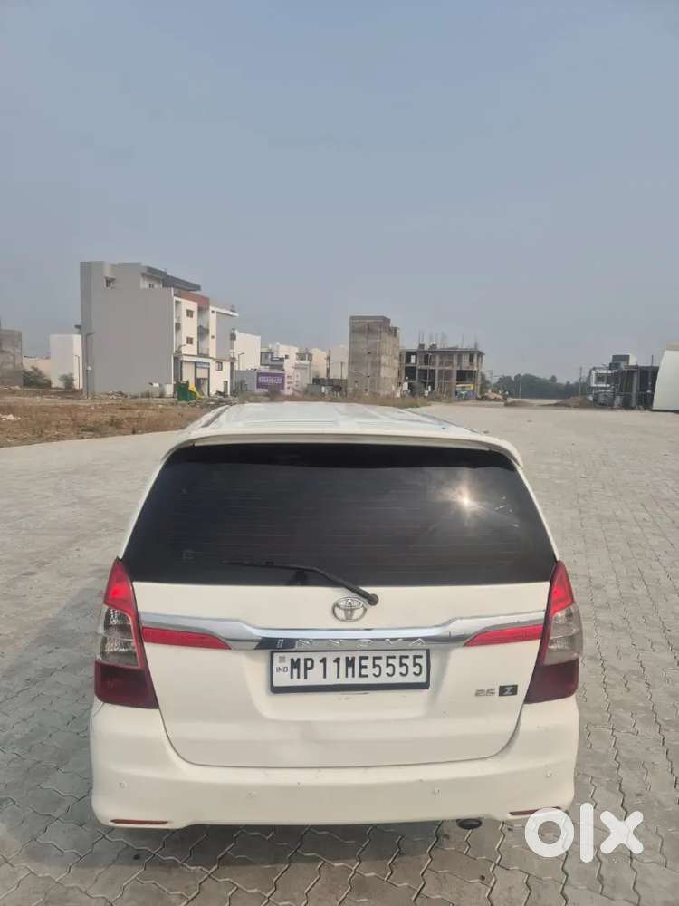 Toyota Innova 2014 Diesel Well Maintained
