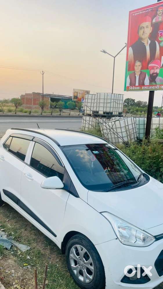 Hyundai Grand I10 2015 Sep  Excellent Condition  2nd  Owner  Low Km