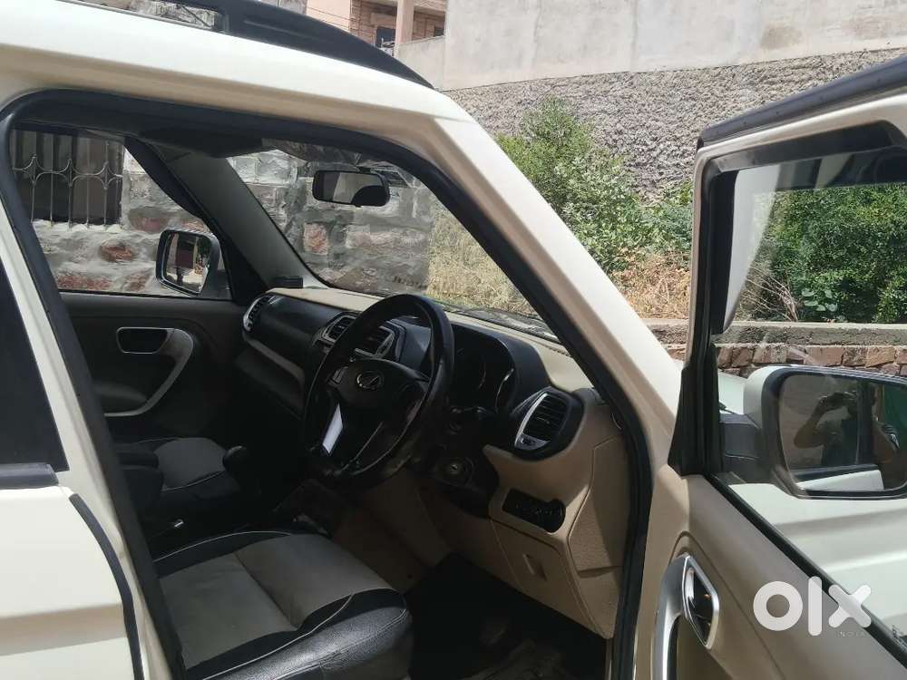Mahindra Tuv 300 Diesel 2016
