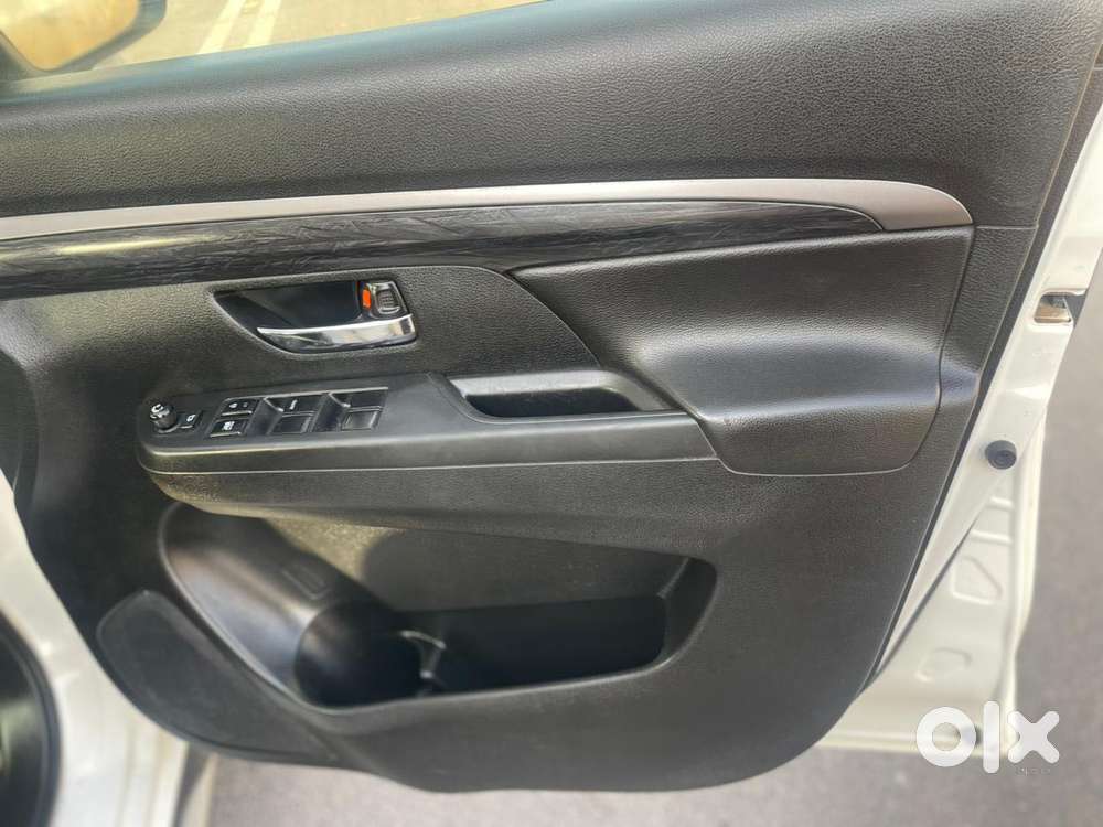 Maruti Suzuki Xl6 1.5 Alpha At, 2022, Petrol