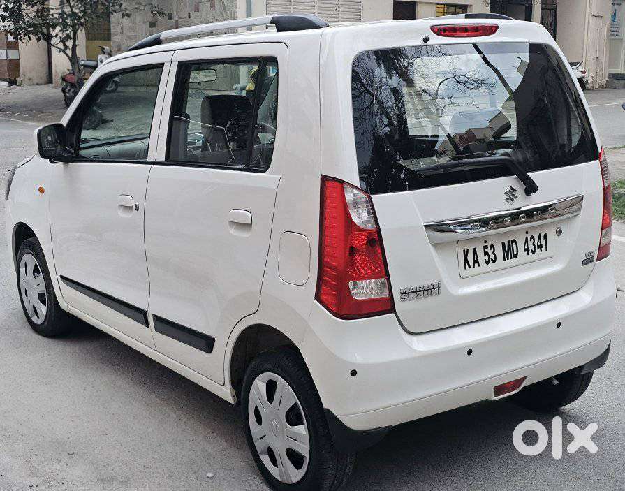Maruti Suzuki Wagon R Vxi Amt Opt 1.2, 2016, Petrol