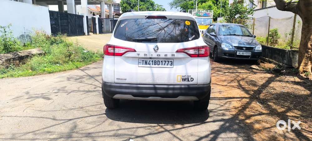 Renault Triber Rxz, 2024, Petrol