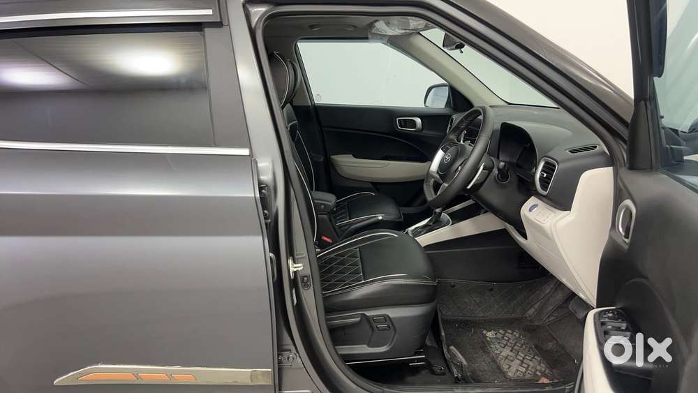 Hyundai Venue 1.0 Sx (o) Turbo Dct, 2025, Petrol