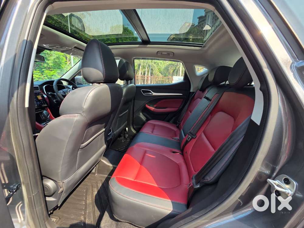 Mg Astor 1.3 Savvy Turbo At S Red, 2025, Petrol