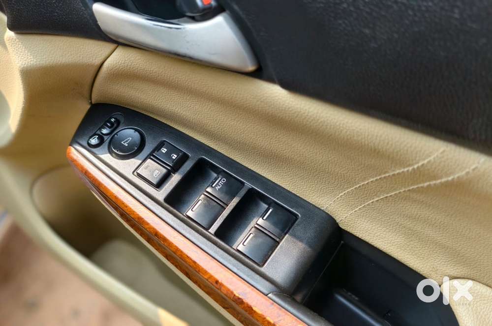 Honda Accord 2.4 Manual, 2013, Petrol