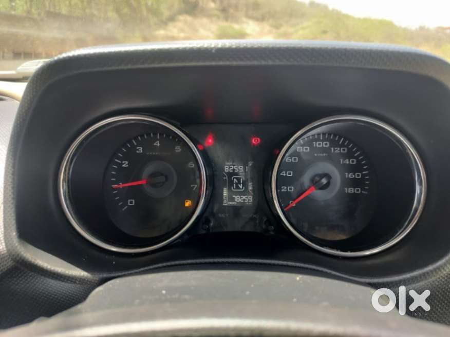 Mahindra Tuv 300 T10, 2019, Diesel