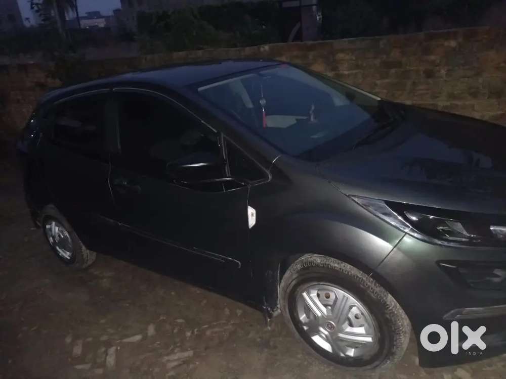 Tata Altroz Xe 2021 Petrol