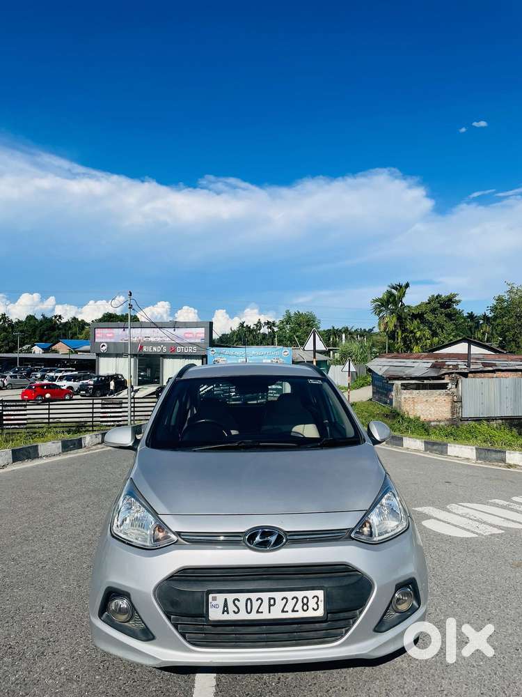 Hyundai Grand I10 Sportz, 2015, Petrol
